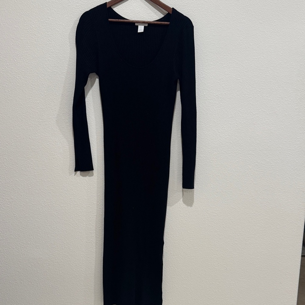 H&M Classic Black Long Sleeve Sweater Dress